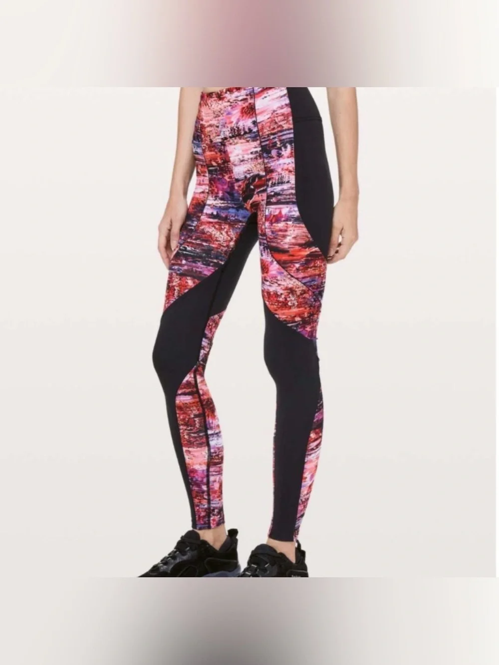 Printed High-Waist Active Leggings in Multi-Color